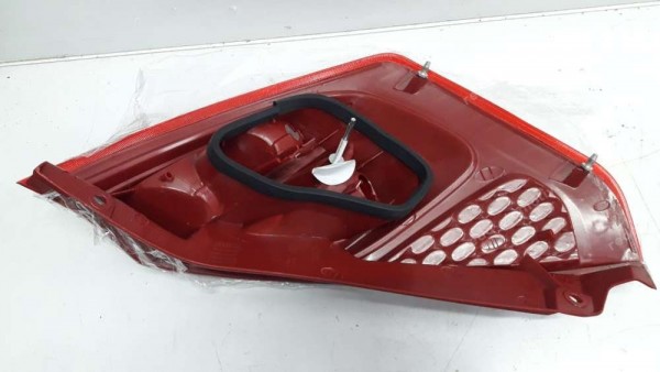 Ford Fiesta 08/12 Sağ Stop Lambası 8A61-13404-AB YS YP (BA-120-DG-DH-130-EG-130)