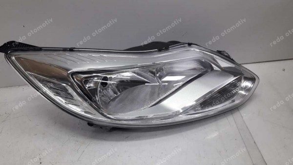 Ford Focus 3 Sağ Far (İçi Beyaz Motorlu) BM51-13W029-NB YS YP (BA-120-EE-130)