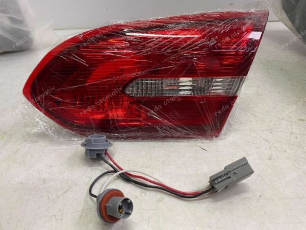 Ford Focus Sağ İç Stop Lambası F1EB-13A602 YS YP (BA-120-JA-140)