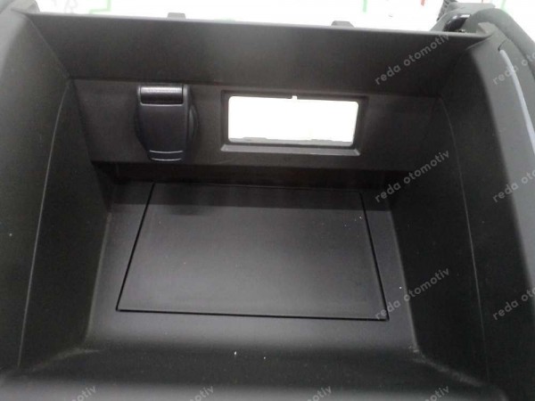 Renault Clio 5 Vites Konsol Bakaliti Ledli Orj 969121386R SP YP (KC-130)