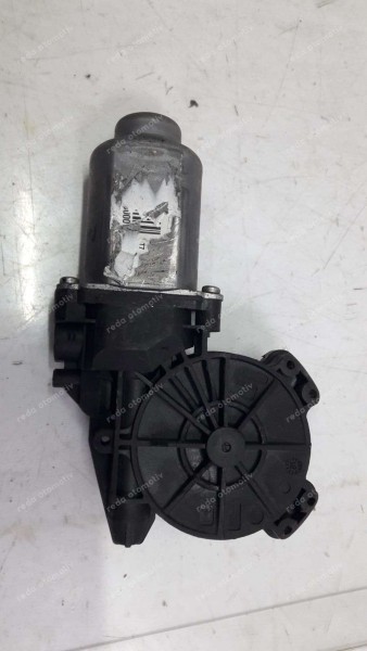 Hyundai Accent Blue Sağ Ön Sol Arka Silecek Motoru 82460-0U000 CP (DG-124)