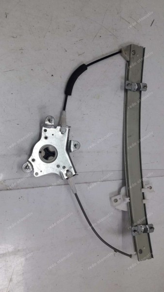 Hyundai Accent Sağ Ön Cam Krikosu Elektrikli (üçgen) 82404-22010 YP (DE-110)