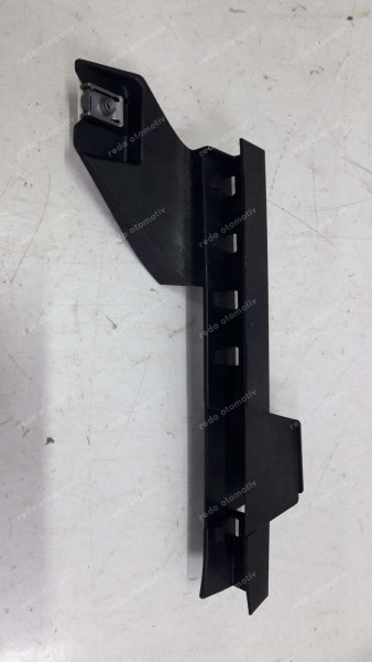 Renault Kangoo3 Sol Ön Cam Kriko Çerçevesi 8200497570 YP (EF-121)