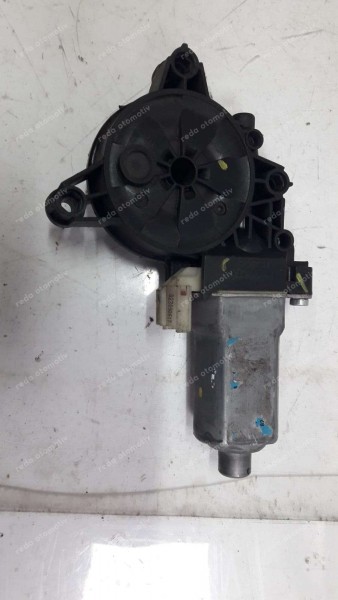 Hyundai İ20 Sağ Ön Cam Motoru 82460-C7000 CP (EF-122)