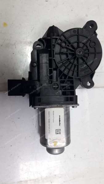 Hyundai Genesis Coupe Sol Ön Cam Motoru 402247C YP (EF-122)