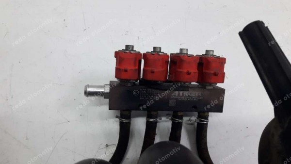 Renault Kango2 Clio2 Dacia Emme Manifoldu 8200647804 8200647805 8200647806 CP (BC-120)