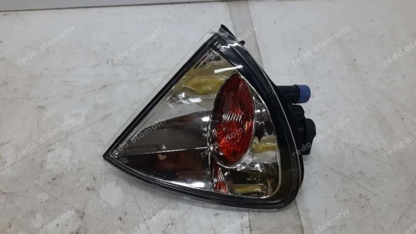 Toyota Avensis Sol Sinyal Lambası 81521-05030 HP YS YP (FD131)