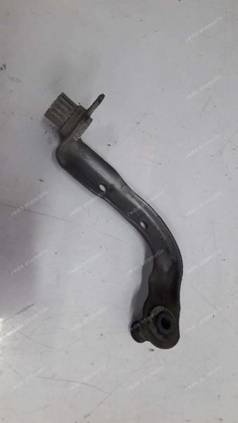 Renault Clio 4 Captur Ön Beşik Askı Kolu 543170605R 548503073R CP (AA-122)