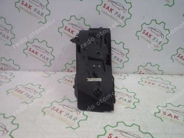 Renault Megane1 Röle Kutu Kapağı Orj 7703297191 CP (BA-110)