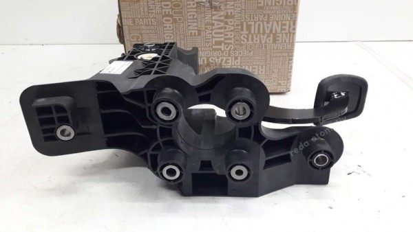 Renault Trafic3 Fren Pedalı  X82 EG FG 465016415R YP (AC-110)