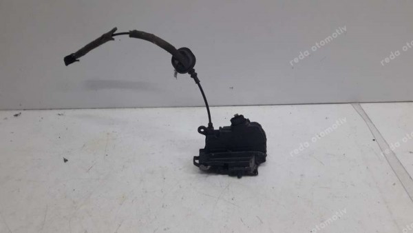 Renault Clio5 Sol Arka Kapı Kilidi 825039554R CP (EE-123)