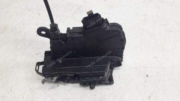 Renault Clio5 Sol Arka Kapı Kilidi 825039554R CP (EE-123)