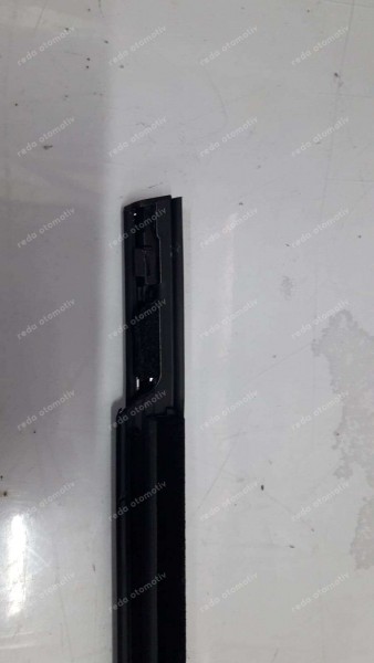 Hyundai İ20 Sol Kapı Ön Kapı Dış Sıyırıcı Fitil  82210-Q0010 SP YP (JD-120)