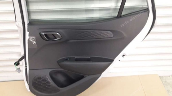 Hyundai İ10 Sağ Arka Kapı 77004-K7000 SP YP (İC-110)