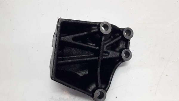 Hyundai Bayon Şanzıman Takozu Kulağı  21830-Q0000 SP YP (AA-126)