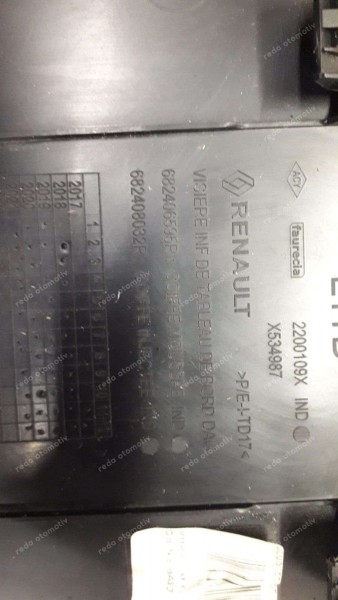 Renault Clio 5 KM Gösterge Çerçevesi Orj 682408032R 682406595R CP (GF-120)