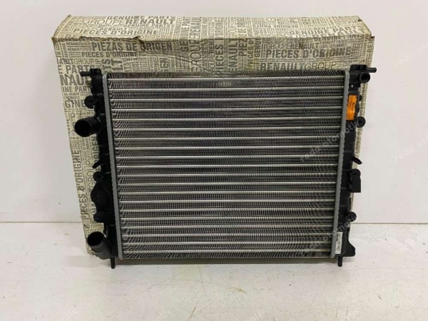 Renault Clio 2 Kangoo 2 Megane Motor Su Radyatörü Orj. 7702258284 7700436693 YP (ID-120)