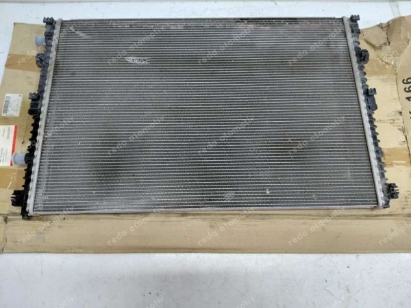 Audi Q7 A7 A6 Radyatör Orj. 4M145804AA YP HP (ID-130)