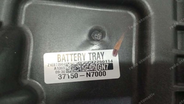 Hyundai Tucson Akü Alt Tablası 37150-N7000 SP YP (EA-110)