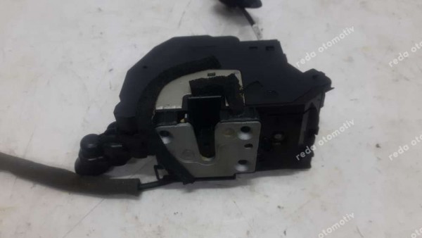 Renault Captur 1 Sol Ön Kapı Kilidi Amb 805014463R YP (FC124)