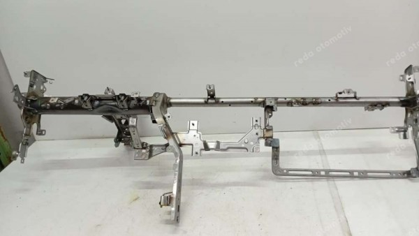 Hyundai Tucson Torpido Göğüs Demiri 84410-N7AA0 SP YP