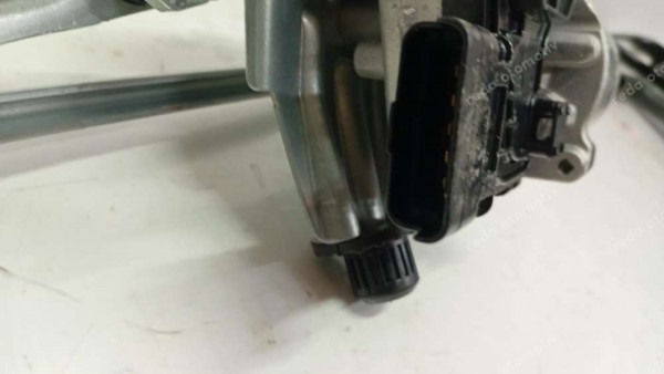 Hyundai Tucson Ön Silecek Motoru / Mekanizması 98100-N9000 SP YP (DG-110)