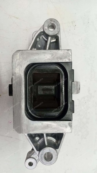 Hyundai Tucson Motor Destek Braketi Orj. 21824N9500 SP YP (AA-127)