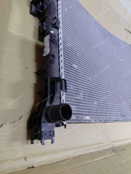 Renault Trafic 3 Motor Su Radyatörü 214104966R CP HP (HD-120-140)