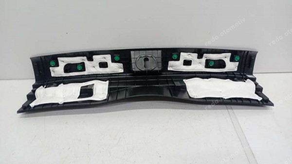 Hyundai Tucson Arka Panel Üst Plastiği 85770-N7000 SP YP (GD-120)