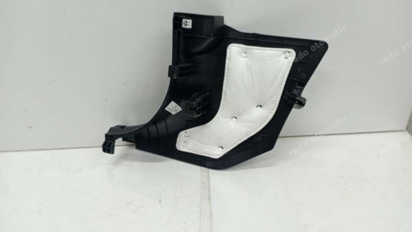 Hyundai Tucson Kaporta Sağ Trimi Orj. 85824-N7100 SP YP (EA-110)