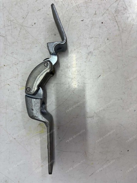 Renault Master 2 Sağ Arka Kapı Bagaj Menteşesi Orj. 8200521907 YP (HB-124)