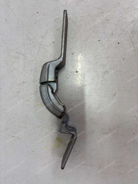 Renault Master 2 Sağ Arka Kapı Bagaj Menteşesi Orj. 8200521907 YP (HB-124)