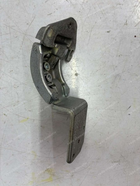 Renault Master 2 Sağ Arka Kapı Bagaj Menteşesi Orj. 8200521905 YP (HB-123)