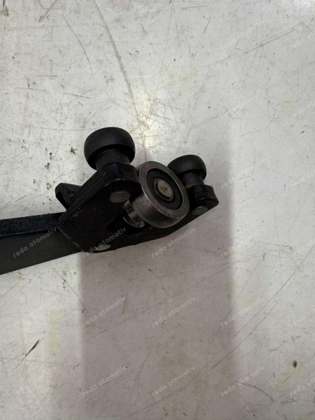 Renault Master 2 Sağ Yan Sürgülü Kapı Menteşesi Makarası 8200080754 YP (HB-124)