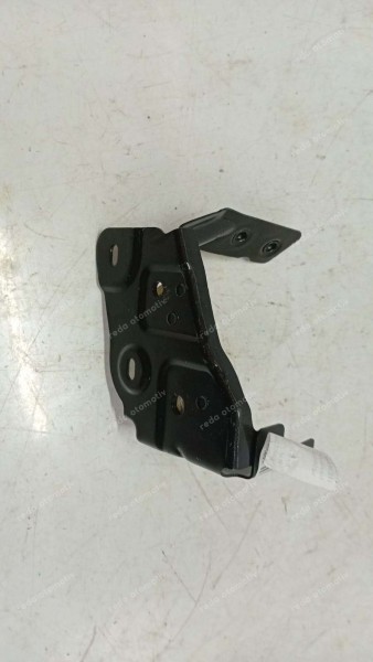 Renault Fluence Sağ Far Suportu 625604829R YP (EB-122)