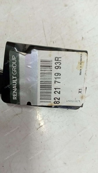 Dacia Duster Sol Arka Cam Yönlendirici 822171993R YP (BD-120)