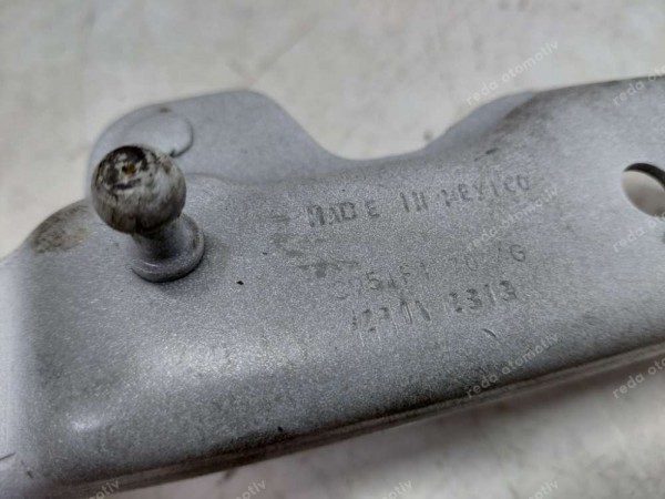 Ford Focus 3 Sedan Sağ Bagaj Kapağı Menteşesi CM51F42700AG R SP (HB-129)