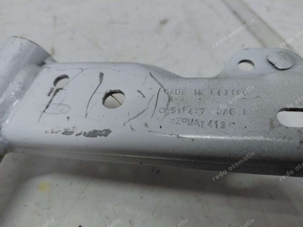 Ford Focus 3 Sedan Sol Bagaj Kapağı Menteşesi CM51F42700AG L SP (HB-129)