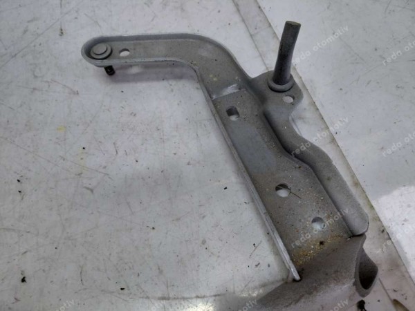 Ford Focus 3 Sedan Sol Bagaj Kapağı Menteşesi CM51F42700AG L SP (HB-129)