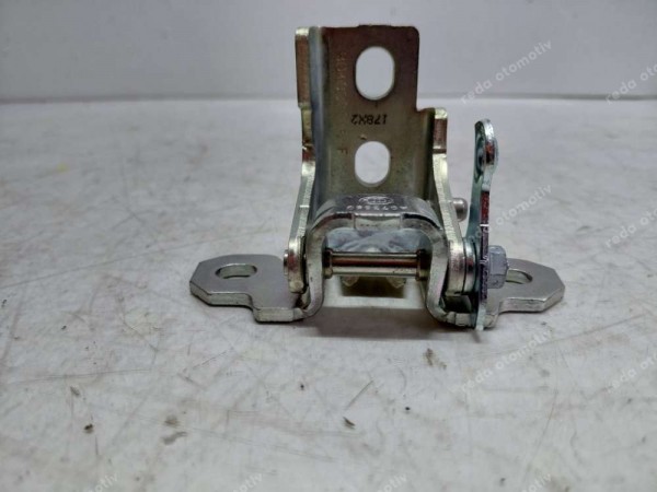 Renault Fluence Megane 3 Sağ Kapı Üst Menteşesi 804000017R YP (HB-1211/12)