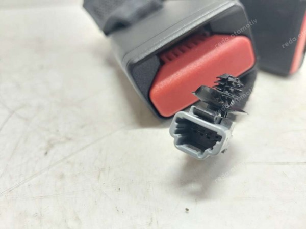 Renault Clio5 Arka Orta Emniyet Kemeri Tokası 878164707R CP (DB-120)