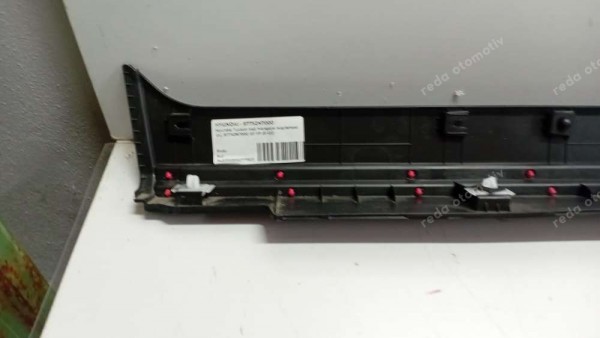 Hyundai Tucson Sağ Marşpiyel Kaplaması Orj. 87752N7000 SP YP (İI-120)