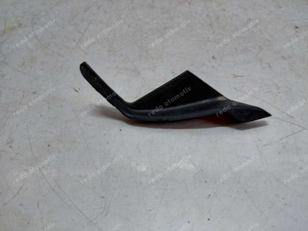 Hyundai İ10 Ön Cam Sağ Çıtası Bakaliti Orj 86154-K7000 SP YP (EA-110)