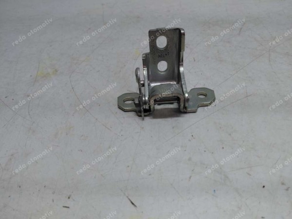 Renault Clio Captur Sol Arka Üst Kapı Menteşesi 804010016R (HB-1211)