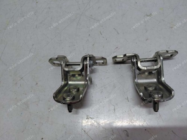 Renault Laguna 2 Sol Arka Kapı Menteşesi 7701206968 YP (HB-1211/12)