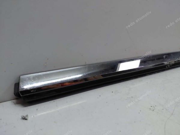 Renault Clio 5 Sol Arka Kapı Bandı Çıtası 828771246R CP (JD-120)