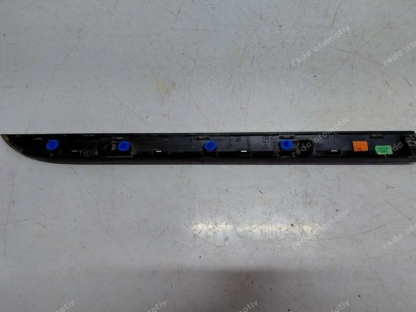Renault Clio 5 Sol Arka Kapı Bandı Çıtası 828771246R CP (JD-120)