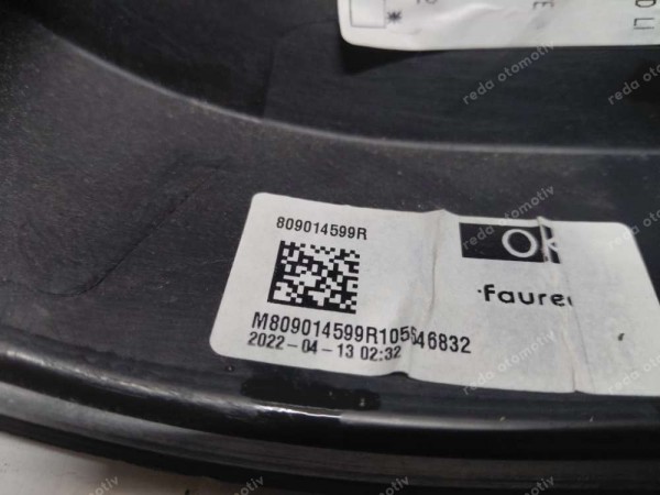 Renault Clio 5 Sol Ön Kapı Döşemesi 809014599R CP (FE-120)