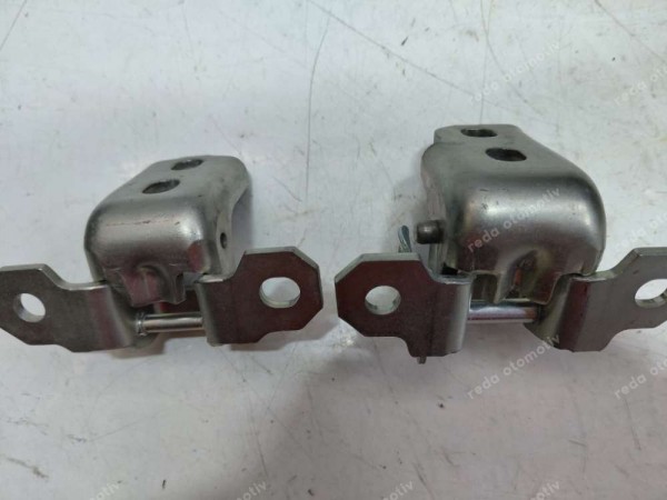 Renault Laguna 3 Sağ Arka Kapı Menteşe Takımı 824000009R (HB-1212)