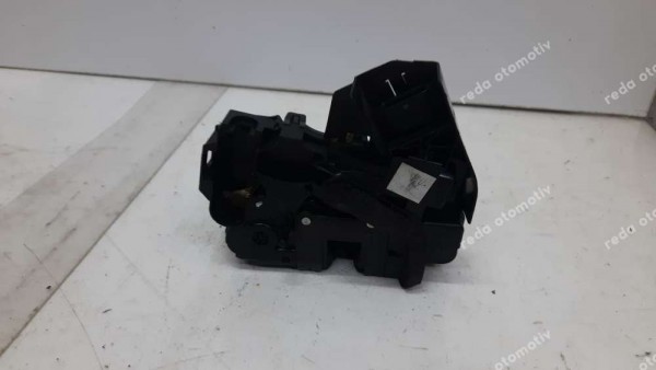 Renault Megane 4 Sağ Arka Kapı Kilidi Amb 825028903R YP (FC121)